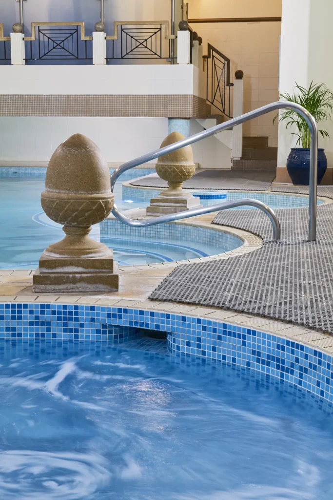 aquilla pool image